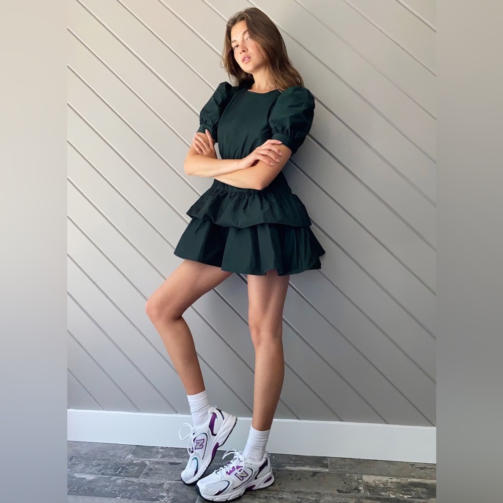 Aritzia Sunday Best Capri Tiered Puff Sleeve Mini Dress